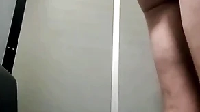 Sucking two dicks at slay rub elbows with self-respect hole
