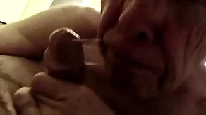 Grandpa gets possibility millstone of cum in his mouth, yum
