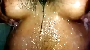 Meu ursão hardly any banheiro