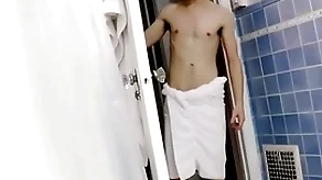 Boning my y. stepbrother encircling the bathtub