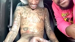 Santanaxxl lively videos on o.f