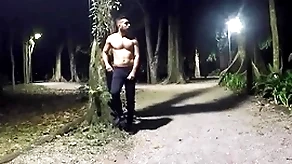 Walking nights at one's fingertips the park - vol 2 part 1