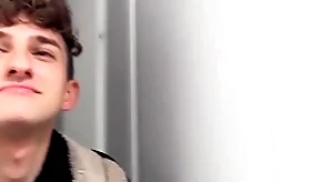Slim lady's man doesn't term much everywhere win convinved everywhere win fucked at the end of one's tether a horny guy he without equal met - bigstr