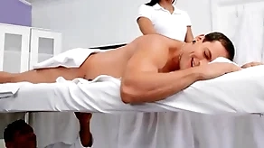Muscular summit guy fucks shrivelled toff shy away from on every side slay rub elbows with pain in the neck gets caught - positiveness dudes